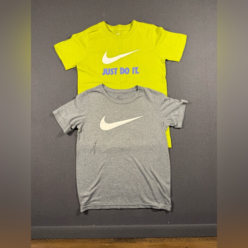 Nike Set of 2 Shirts | Lime Green and Gray | Boys - Small